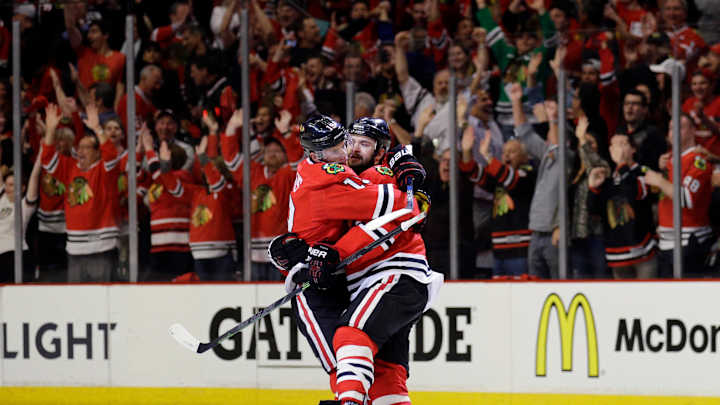 Blackhawks beat Ducks 5-4 in Game 4 of Western final