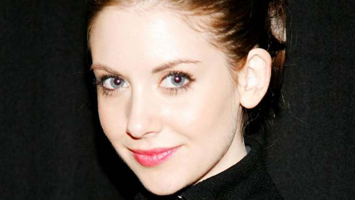 Friday's P.M. Hot Clicks: Derek Cooke Jr.'s dunk that wasn't, Alison Brie