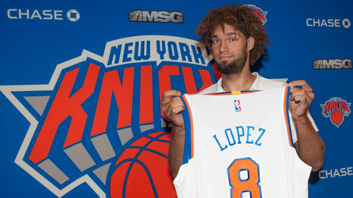 Watch Robin Lopez pour his heart into a Michael Jackson lip sync