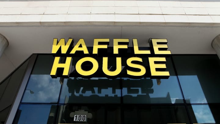 Clemson-South Carolina winner will get free food at Waffle House