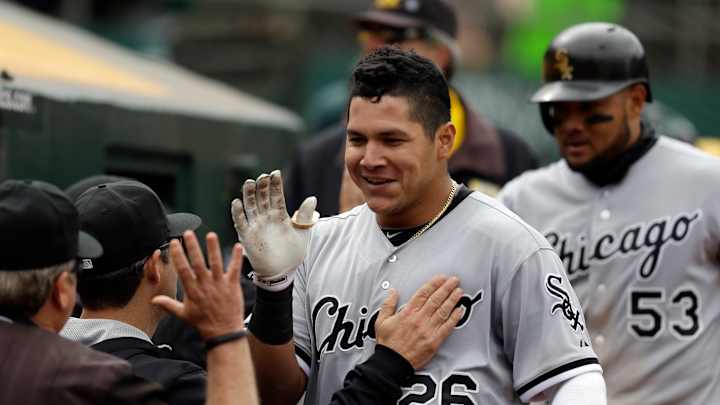 Garcia scratched from White Sox's lineup with inflamed knee