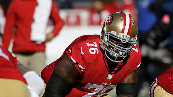 49ers say T Anthony Davis is retiring