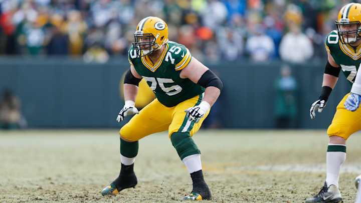 Packers RT Bryan Bulaga out Sunday vs. Seahawks with knee injury
