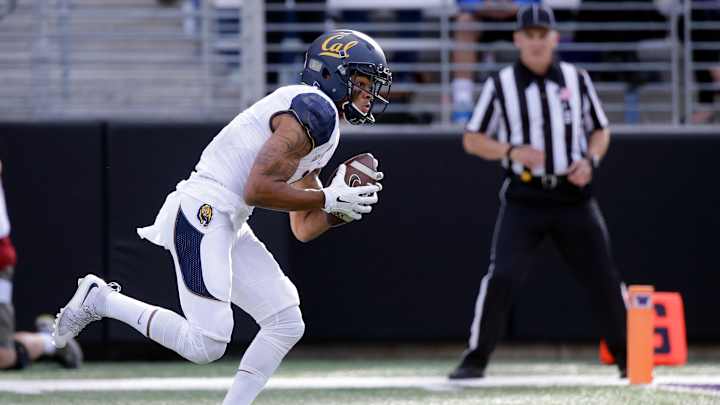 California opens Pac-12 play with 30-24 win over Washington