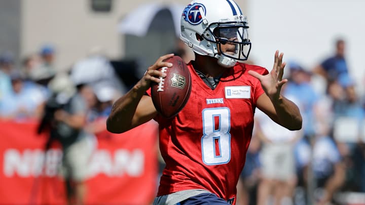 Mariota collides with scout during Titans' night practice