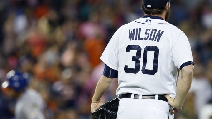 Machado's RBI single lifts Tigers past Royals, 5-4 in 12