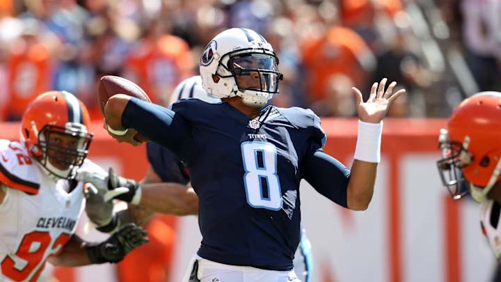Mariota holds up under pressure, Titans work on protection