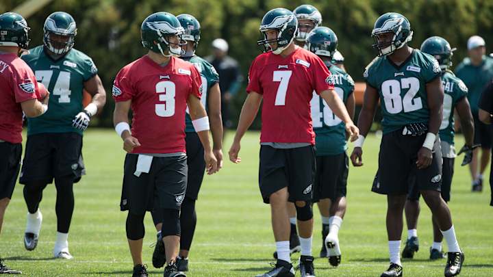 Sam Bradford doesn't hold back in practice with Eagles