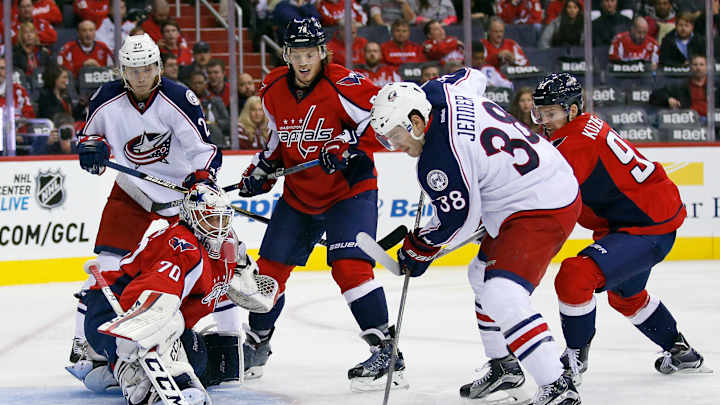Williams, Oshie each score a goal, Capitals beat Jackets 2-1