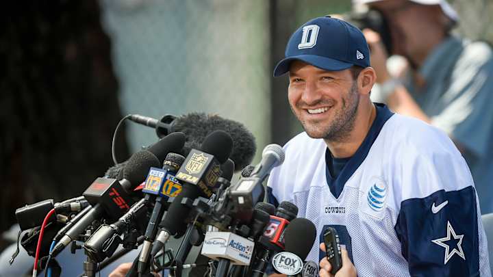 Cowboys' Romo misses camp practice with sty in left eye