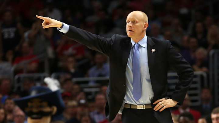 Xavier signs coach Chris Mack to one-year extension through 2021