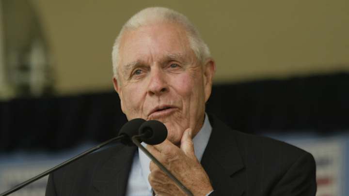 Hall of Fame broadcaster Lon Simmons dies at 91