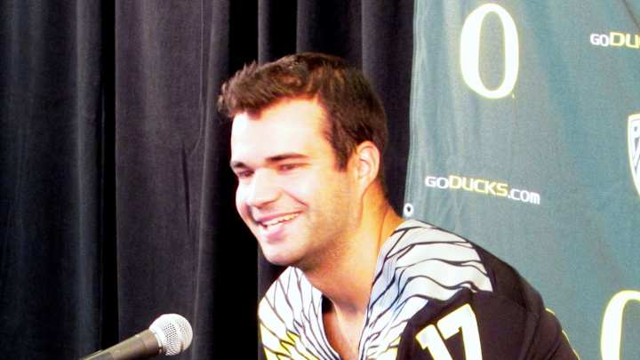 Oregon QB Adams out, Lockie gets 1st start for No. 12 Ducks