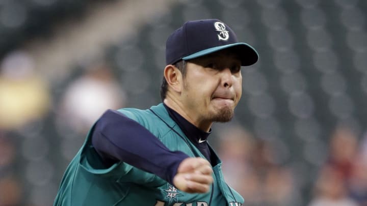 Garneau homers, Bettis solid for 7 in Rockies' win