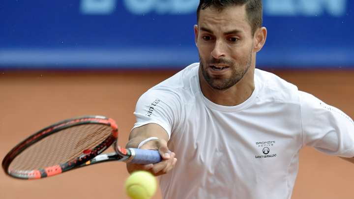 Defending champion Andujar advances at Swiss Open