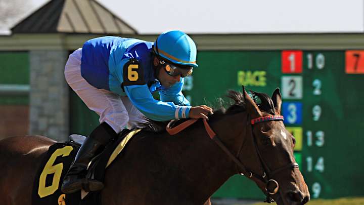 Jockey Rajiv Maragh injured in spill, out indefinitely