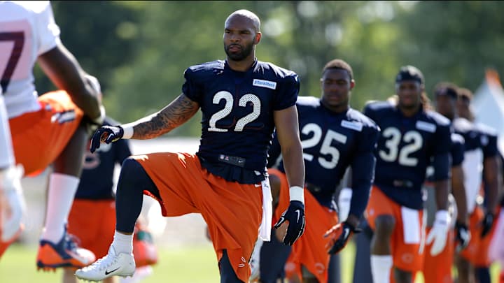Contract question lingers for Bears' Forte