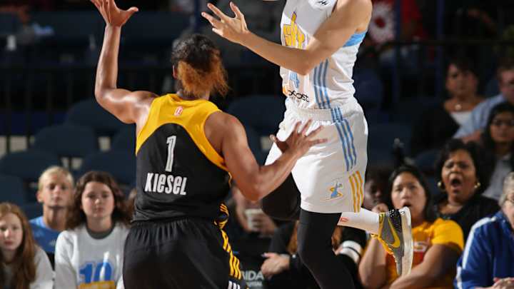 Delle Donne scores 21 points, Sky beat Shock 92-71
