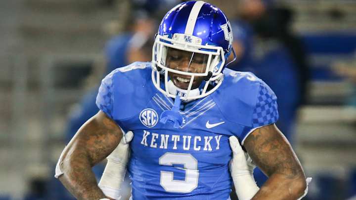 Kentucky routs Charlotte 58-10 to end 5-game losing streak