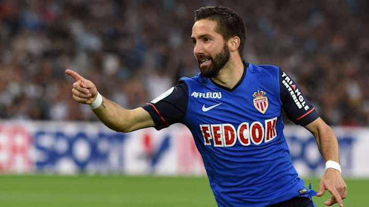 Soccer fans have amazing Twitter debate about how old a player is Soccer fans have amazing Twitter debate about how old a player is