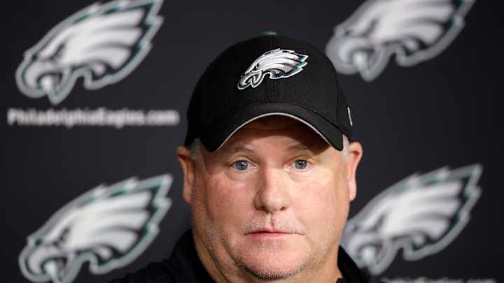 Eagles' Kelly says he hasn't heard from USC AD