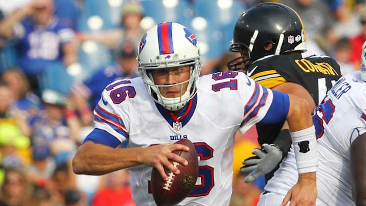 Weeden gets shot as Cowboys QB, but Cassel will be waiting