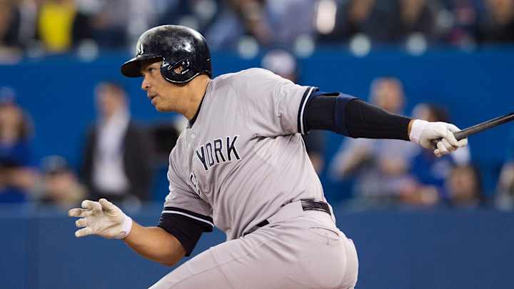 Yankees sleep over in Boston before trip to Toronto