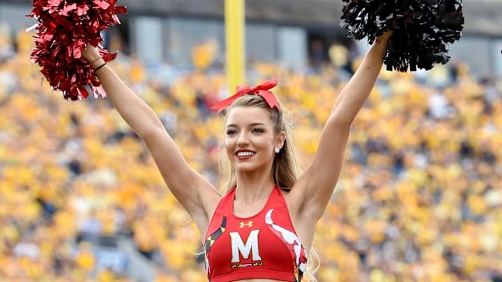 Cheerleader of the Week: Kayla Cheerleader of the Week: Kayla