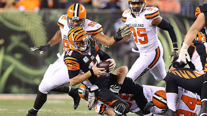 Fans’ NFL obsession allows league to get away with mediocre product Fans’ NFL obsession allows league to get away with mediocre product