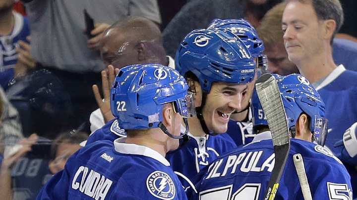 Stamkos, Bishop help Lightning beat Flames 3-1