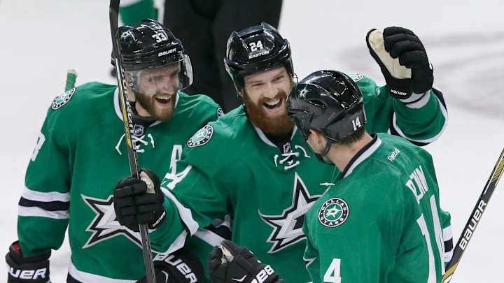 Benn's OT goal gives Stars 4-3 victory over Canucks