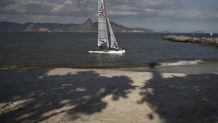 Sailors try to limit contact with polluted Rio Olympic venue