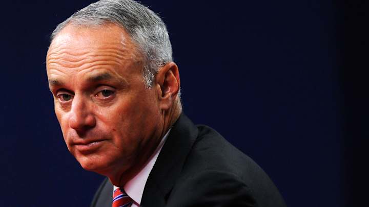 Fan at Phils game hurt soon after Manfred talks about safety Fan at Phils game hurt soon after Manfred talks about safety