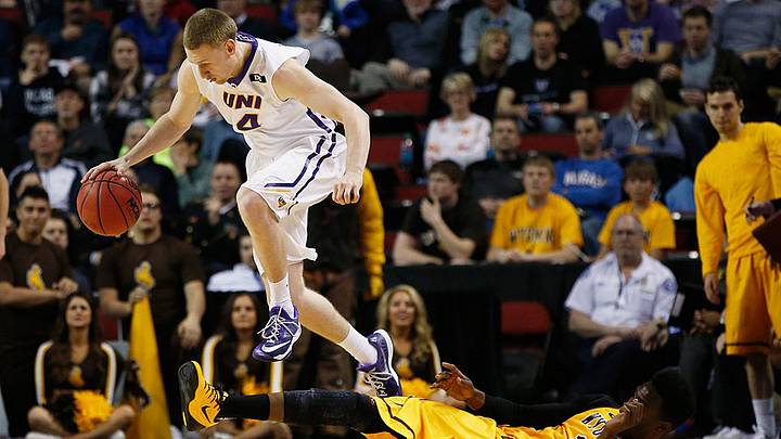 Northern Iowa's bench helps it pull away to knock out Wyoming Northern Iowa's bench helps it pull away to knock out Wyoming