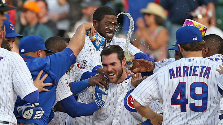 Watch: Cubs win after Pirates' Polanco trips going after fly ball