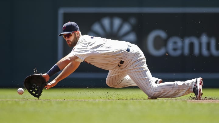 McCutchen, Liriano lead Pirates sweep of Twins with 10-4 win