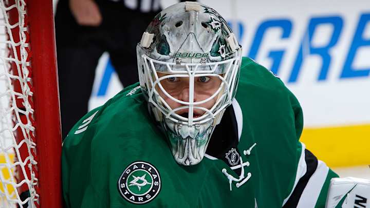 Stars G Antti Niemi’s name misspelled on jersey before game at Sabres
