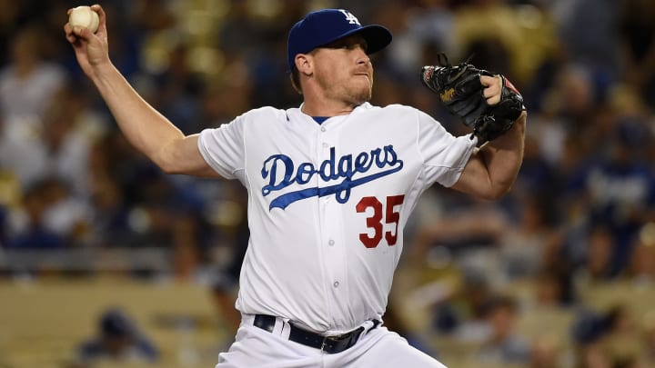 Phillies sign pitcher Kevin Correia to major league deal