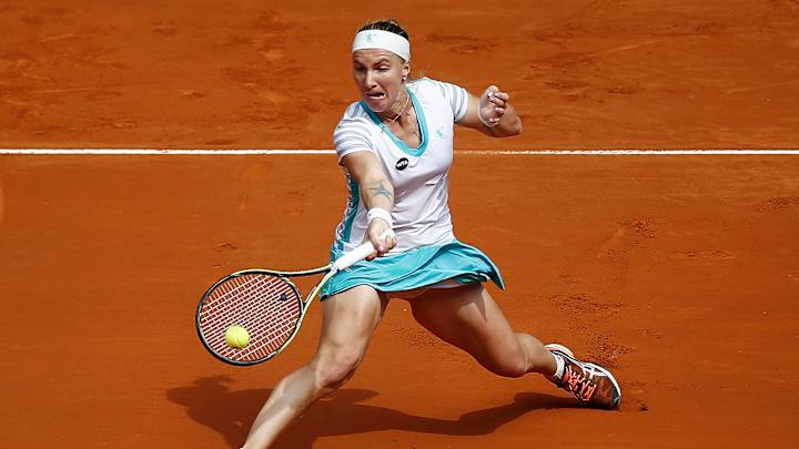 Isner beats Mannarino to reach 2nd round of Madrid Open