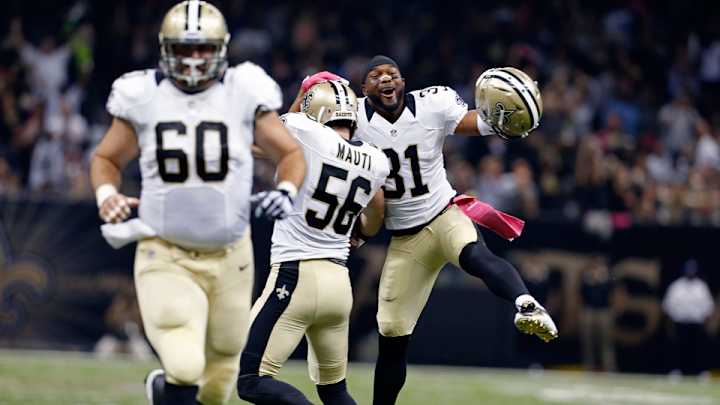Saints OT Andrus Peat questionable with leg injury vs. Falcons