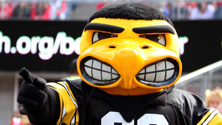 How to watch Illinois vs. Iowa: Game time, live stream, TV info