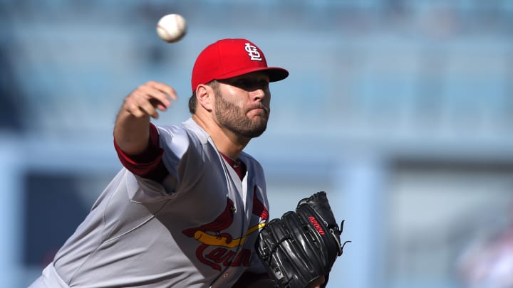 Cardinals place Lynn on DL with forearm strain