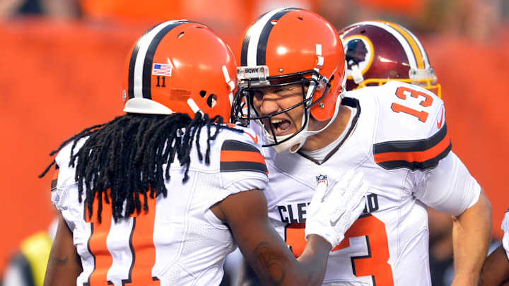 Browns quarterback McCown showing Johnny Manziel the way Browns quarterback McCown showing Johnny Manziel the way