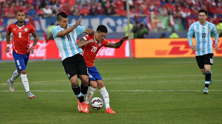 Bayer Leverkusen signs Chile national team midfielder Charles Aranguiz