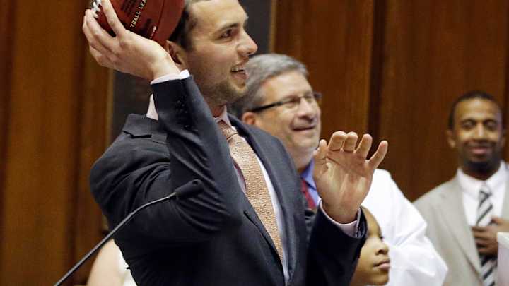 New Colts players get crash course in rivalry with Patriots