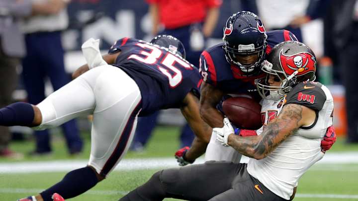 Mallett helps Texans to 1st win, 19-9 over Tampa Bay Mallett helps Texans to 1st win, 19-9 over Tampa Bay