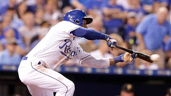 Moustakas' 3-run homer leads Royals past Pirates, 5-1