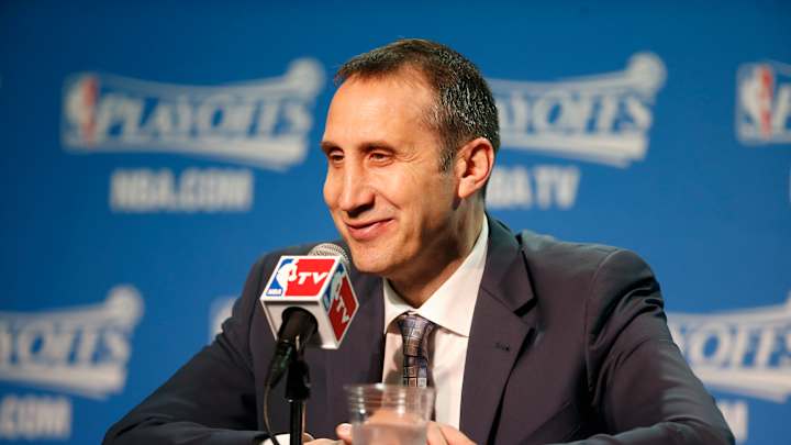 Cavs' David Blatt owns up to late-game gaffes, LeBron James bailout