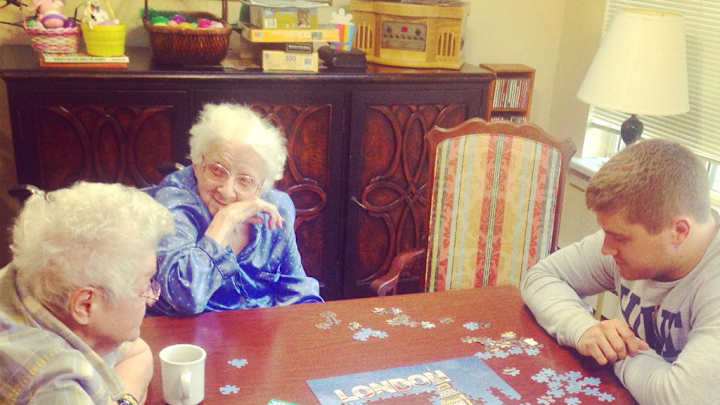 Wisconsin's Derek Watt a popular puzzle partner with senior citizens Wisconsin's Derek Watt a popular puzzle partner with senior citizens