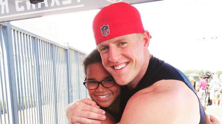 Vince Wilfork keeps promise to daughter, helps her meet J.J. Watt